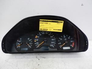 Begagnade Instrumentpanel Mercedes C (W202) 2.2 C-220 D 16V Pris € 75,00 Marginaltabell erbjuds av Tijdeman Mercedes Onderdelen
