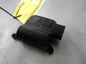 Begagnade Värmarventil, motor Mercedes C (W204) 2.2 C-200 CDI 16V Pris på förfrågan erbjuds av Tijdeman Mercedes Onderdelen