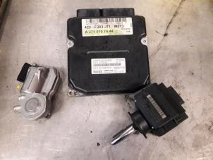 Begagnade Dator, motorstyrning Mercedes C Combi (S203) 1.8 C-180K 16V Pris på förfrågan erbjuds av Tijdeman Mercedes Onderdelen