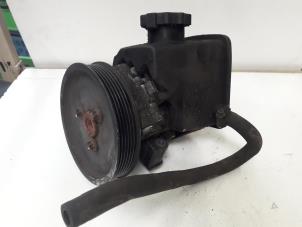 Gebruikte Pomp Servo Mercedes Vito (639.7) 3.0 120 CDI V6 24V Prijs € 83,49 Inclusief btw aangeboden door Tijdeman Mercedes Onderdelen