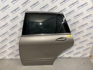 Gebruikte Deur 4Deurs links-achter Mercedes R (W251) 3.0 320 CDI 24V 4-Matic Prijs € 350,00 Margeregeling aangeboden door Sterparts Mercedes specialist