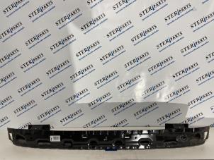 Gebruikte Bumperbalk achter Mercedes E Estate (S212) E-200 CDI 16V BlueEfficiency,BlueTEC Prijs € 75,00 Margeregeling aangeboden door Sterparts Mercedes specialist