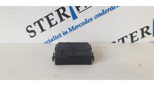 Gebruikte Sensor regen Mercedes C Combi (S203) 3.0 C-280 V6 24V Prijs € 25,00 Margeregeling aangeboden door Sterparts Mercedes specialist