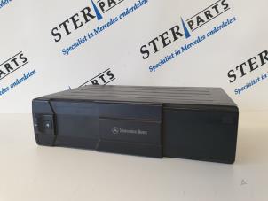 Begagnade CD-växlare Mercedes S (W140) 4.2 400 SE,SEL 32V Pris € 95,00 Marginaltabell erbjuds av Sterparts Mercedes specialist