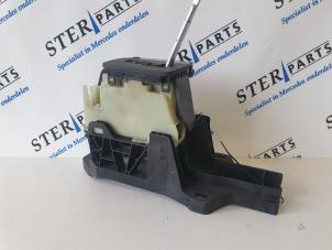 Begagnade Automatisk växelväljare Mercedes B (W245) 1.7 B-170 16V Pris € 34,95 Marginaltabell erbjuds av Sterparts Mercedes specialist