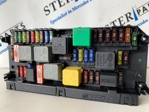 Usados Komfortmodul Mercedes E (W212) E-250 CDI 16V BlueEfficiency Precio € 145,00 Norma de margen ofrecido por Sterparts Mercedes specialist