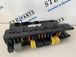 Begagnade Komfortmodul Mercedes E Combi (S211) 2.7 E-270 CDI 20V Pris € 100,00 Marginaltabell erbjuds av Sterparts Mercedes specialist