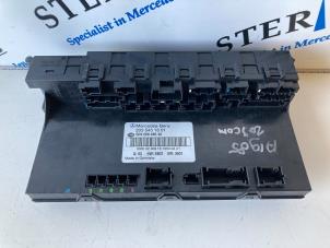 Gebruikte Comfort Module Mercedes C (W203) 2.2 C-200 CDI 16V Prijs € 140,00 Margeregeling aangeboden door Sterparts Mercedes specialist