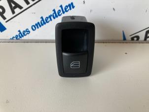 Begagnade Brytare, eldrivna fönster Mercedes B (W245) 1.7 B-170 16V Pris € 7,95 Marginaltabell erbjuds av Sterparts Mercedes specialist