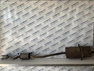 Begagnade Ljuddämpare, mitten + bak Mercedes B (W245) 1.7 B-170 16V Pris € 75,00 Marginaltabell erbjuds av Sterparts Mercedes specialist