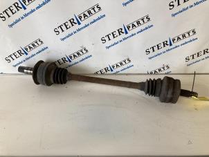 Gebruikte Aandrijfas rechts-achter Mercedes C Combi (S203) 3.0 C-280 V6 24V Prijs € 50,00 Margeregeling aangeboden door Sterparts Mercedes specialist