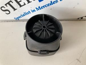 Gebruikte Alarm sirene Mercedes S (W221) 3.0 S-320 CDI 24V 4-Matic Prijs € 50,00 Margeregeling aangeboden door Sterparts Mercedes specialist