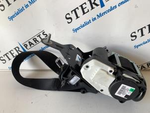 Używane Pas bezpieczenstwa prawy przód Mercedes E (C207) E-350 CGI V6 24V Cena € 145,00 Procedura marży oferowane przez Sterparts Mercedes specialist