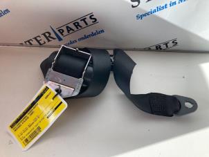 Begagnade Bakre säkerhetsbälte, mitten Mercedes A (W169) 2.0 A-160 CDI 16V 3-Drs. Pris € 19,95 Marginaltabell erbjuds av Sterparts Mercedes specialist