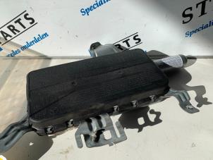 Begagnade Sidoairbag Mercedes C Combi (S203) 2.2 C-200 CDI 16V Pris € 25,00 Marginaltabell erbjuds av Sterparts Mercedes specialist