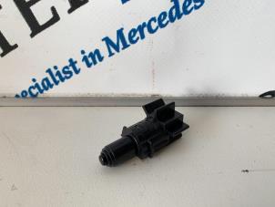Gebruikte Sensor Temperatuur binnen Mercedes S (W221) 3.0 S-320 CDI 24V 4-Matic Prijs € 14,95 Margeregeling aangeboden door Sterparts Mercedes specialist