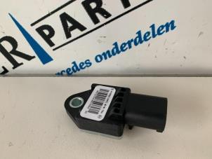 Begagnade Airbagsensor Mercedes A (W169) 1.7 A-170 Pris € 15,00 Marginaltabell erbjuds av Sterparts Mercedes specialist