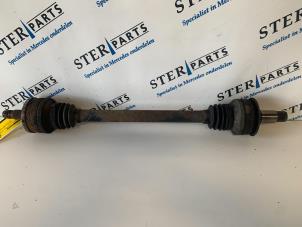 Gebruikte Aandrijfas rechts-achter Mercedes C Combi (S203) 1.8 C-180K 16V Prijs € 60,00 Margeregeling aangeboden door Sterparts Mercedes specialist