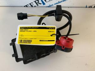 Gebruikte Xenon module Mercedes E (W210) 3.2 E-320 CDI 24V Prijs € 75,00 Margeregeling aangeboden door Sterparts Mercedes specialist