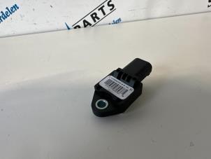 Begagnade Airbagsensor Mercedes A (W169) 1.7 A-170 Pris € 15,00 Marginaltabell erbjuds av Sterparts Mercedes specialist