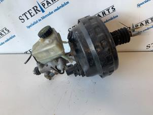 Begagnade Bromsservo Mercedes C (W203) 2.2 C-200 CDI 16V Pris € 49,95 Marginaltabell erbjuds av Sterparts Mercedes specialist