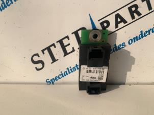 Gebruikte Antenne (diversen) Mercedes S (W221) 3.0 S-320 CDI 24V Prijs € 20,00 Margeregeling aangeboden door Sterparts Mercedes specialist