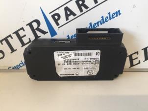 Gebruikte Telefoon Module Mercedes C (W203) 2.2 C-200 CDI 16V Prijs € 29,95 Margeregeling aangeboden door Sterparts Mercedes specialist