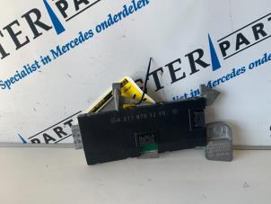 Gebruikte Antenne Versterker Mercedes E Combi (S211) 2.2 E-220 CDI 16V Prijs € 35,00 Margeregeling aangeboden door Sterparts Mercedes specialist