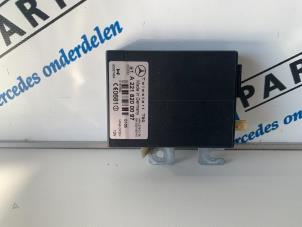 Gebruikte Module (diversen) Mercedes S (W221) 3.0 S-320 CDI 24V 4-Matic Prijs € 49,50 Margeregeling aangeboden door Sterparts Mercedes specialist