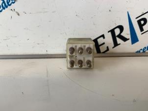 Gebruikte Relais Mercedes SL (R129) 3.0 300 SL 24V Prijs € 9,95 Margeregeling aangeboden door Sterparts Mercedes specialist