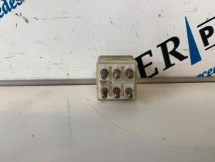 Gebruikte Relais Mercedes SL (R129) 3.0 300 SL 24V Prijs € 9,95 Margeregeling aangeboden door Sterparts Mercedes specialist