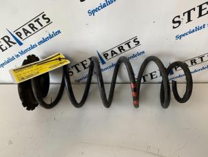 Begagnade Bakre spolfjäder Mercedes A (W169) 1.5 A-160 Pris € 19,95 Marginaltabell erbjuds av Sterparts Mercedes specialist