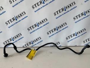 Gebruikte Remslang Mercedes C Estate (S205) C-220 CDI BlueTEC, C-220 d 2.2 16V Prijs € 12,50 Margeregeling aangeboden door Sterparts Mercedes specialist