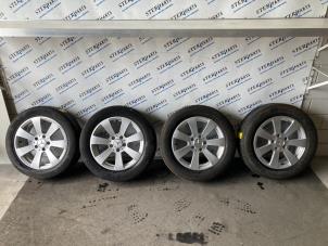 Begagnade Hjuluppsättning + däck Mercedes C (W204) 2.2 C-200 CDI 16V Eco Pris € 150,00 Marginaltabell erbjuds av Sterparts Mercedes specialist