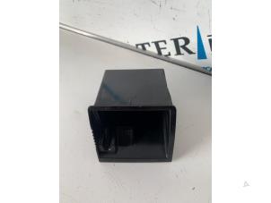 Begagnade Askkopp, bak Mercedes B (W245) 2.0 B-200 16V Turbo Pris € 4,95 Marginaltabell erbjuds av Sterparts Mercedes specialist