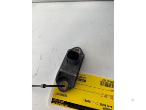 Gebruikte Sensor Snelheid Mercedes R (W251) 3.0 320 CDI 24V 4-Matic Prijs € 29,95 Margeregeling aangeboden door Sterparts Mercedes specialist