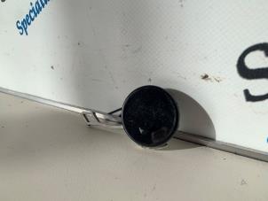 Begagnade Skydd, bakre dragögla Mercedes B (W245) 1.5 B-150 16V Pris € 7,50 Marginaltabell erbjuds av Sterparts Mercedes specialist