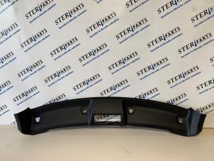 Begagnade Inre takklädsel Mercedes SLK (R170) 2.3 230 K 16V Pris € 39,95 Marginaltabell erbjuds av Sterparts Mercedes specialist