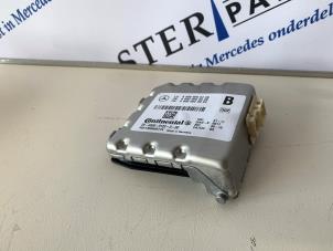 Gebruikte Camera voorzijde Mercedes SL (R231) 350 CGI 3.5 V6 24V Prijs € 75,00 Margeregeling aangeboden door Sterparts Mercedes specialist
