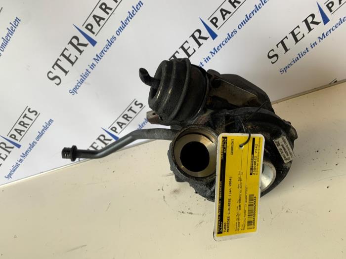 Turbo från en Mercedes-Benz C (W203) 2.7 C-270 CDI 20V 2004