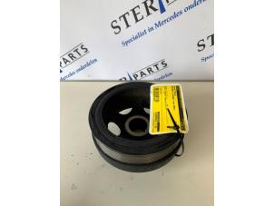 Gebruikte Krukas Poelie Mercedes C Estate (S204) 3.0 C-320 CDI V6 24V Prijs € 39,50 Margeregeling aangeboden door Sterparts Mercedes specialist