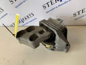 Begagnade Motorfäste Mercedes B (W246) 1.8 B-180 CDI BlueEFFICIENCY 16V Pris € 29,95 Marginaltabell erbjuds av Sterparts Mercedes specialist