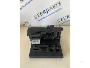 Gebruikte Comfort Module Mercedes E (W211) 2.2 E-200 CDI 16V Prijs € 100,00 Margeregeling aangeboden door Sterparts Mercedes specialist