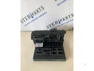 Gebruikte Comfort Module Mercedes E (W211) 2.2 E-200 CDI 16V Prijs € 100,00 Margeregeling aangeboden door Sterparts Mercedes specialist