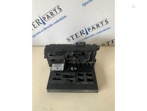 Gebruikte Comfort Module Mercedes E (W211) 2.2 E-200 CDI 16V Prijs € 100,00 Margeregeling aangeboden door Sterparts Mercedes specialist