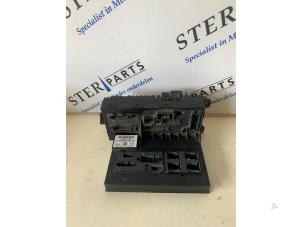 Gebruikte Comfort Module Mercedes E (W211) 2.2 E-200 CDI 16V Prijs € 100,00 Margeregeling aangeboden door Sterparts Mercedes specialist