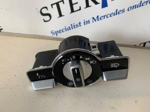 Begagnade Ljusbrytare Mercedes S (W221) 4.0 S-420 CDI V8 32V Pris € 74,50 Marginaltabell erbjuds av Sterparts Mercedes specialist