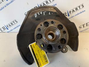 Begagnade Spindel, vänster fram Mercedes B (W245) 1.7 B-170 16V Pris € 60,00 Marginaltabell erbjuds av Sterparts Mercedes specialist