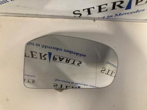 Begagnade Spegelglas, höger Mercedes B (W245) 1.5 B-150 16V Pris € 14,95 Marginaltabell erbjuds av Sterparts Mercedes specialist