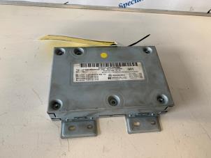 Begagnade Kontrollenhet, multimedia Mercedes CLS (C219) 320 CDI 24V Pris € 49,50 Marginaltabell erbjuds av Sterparts Mercedes specialist